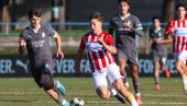 LIGA ŠAMPIONA OVO NE PAMTI: Crvena zvezda zgazila Milan usred Italije, i to sa igračem manje! (FOTO/VIDEO)