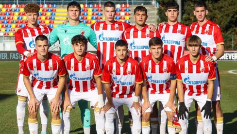 POBEDA ZVEZDE JOŠ VIŠE DOBIJA NA ZNAČAJU: Crveno-beli omladinci pred očima velikih fudbalskih asova srušili Milan (FOTO) POBEDA ZVEZDE JOŠ VIŠE DOBIJA NA ZNAČAJU: Crveno-beli omladinci pred očima velikih fudbalskih asova srušili Milan (FOTO)