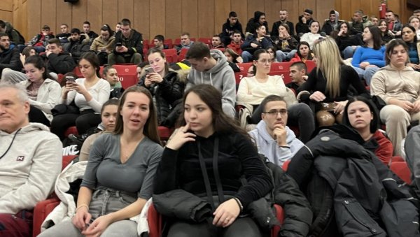 РУСИ У БАНАТУ: Трибина у Културном центру у Зрењанину РУСИ У БАНАТУ: Трибина у Културном центру у Зрењанину
