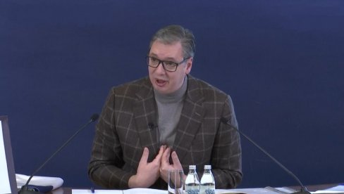 DOK MU JE OTAC BIO NAČELNIK, ĆUTAO JE KAO ZALIVEN: Glumac se oglasio protiv Vučića sa bizarnom porukom