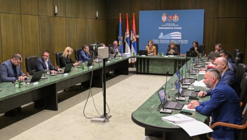 KOTLARNICA OSNOVCIMA U BEZDANU: Pokrajinska vlada izdvojila oko 50 miliona za sedam gradova i mesta Vojvodine KOTLARNICA OSNOVCIMA U BEZDANU: Pokrajinska vlada izdvojila oko 50 miliona za sedam gradova i mesta Vojvodine