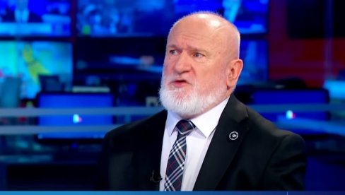 ZLOUPOTREBLJAVAJU SVAKI PROSTOR, PA I FAKULTETE Prof. dr Milan Petričković - Opozicija koristi studente ZLOUPOTREBLJAVAJU SVAKI PROSTOR, PA I FAKULTETE Prof. dr Milan Petričković - Opozicija koristi studente