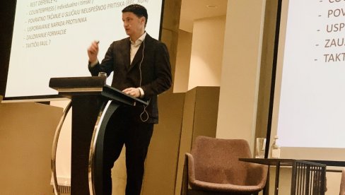 IVIĆ ZA KATEDROM: Fudbalski savez Beograda organizovao sjajan dvodnevni seminar za trenere (FOTO) IVIĆ ZA KATEDROM: Fudbalski savez Beograda organizovao sjajan dvodnevni seminar za trenere (FOTO)