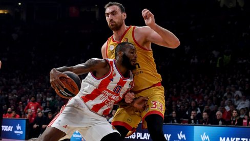 ZVEZDA SLAVILA U PIREJU! Gedraitis i Mekintajer nokautirali Olimpijakos ZVEZDA SLAVILA U PIREJU! Gedraitis i Mekintajer nokautirali Olimpijakos
