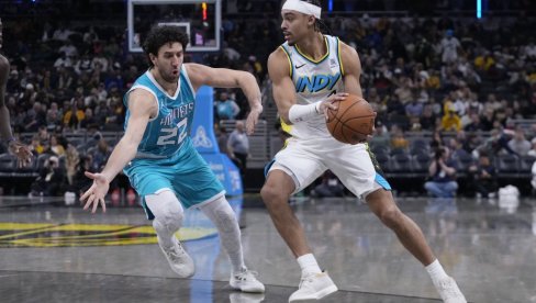 MICIĆ NEPRIMETAN: Šarlot pobedio Dalas u NBA ligi, Srbin bez poena MICIĆ NEPRIMETAN: Šarlot pobedio Dalas u NBA ligi, Srbin bez poena