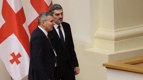 BIVŠI FUDBALER NA VRHU DRŽAVE: Nekadašnji igrač Mančester sitija novi je predsednik Gruzije BIVŠI FUDBALER NA VRHU DRŽAVE: Nekadašnji igrač Mančester sitija novi je predsednik Gruzije