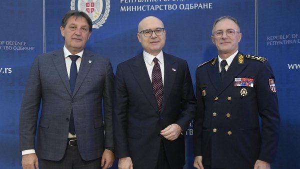ВУЧЕВИЋ ПОРУЧИО: Поносан сам на напредак у опремању и модернизацији Војске Србије ВУЧЕВИЋ ПОРУЧИО: Поносан сам на напредак у опремању и модернизацији Војске Србије