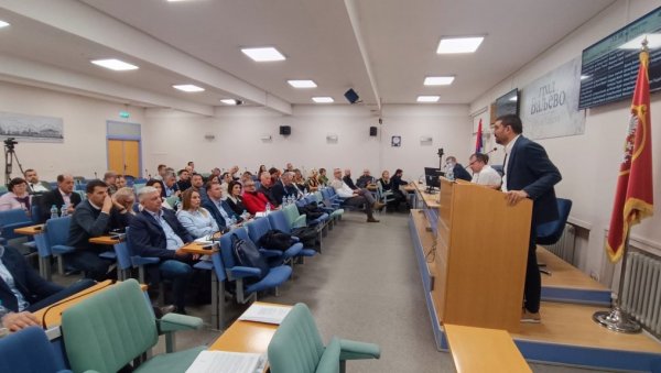 УСВОЈИЛИ ПРОГРАМ ГАСИФИКАЦИЈЕ: Стратешка одлука Скупштине града у Ваљеву УСВОЈИЛИ ПРОГРАМ ГАСИФИКАЦИЈЕ: Стратешка одлука Скупштине града у Ваљеву