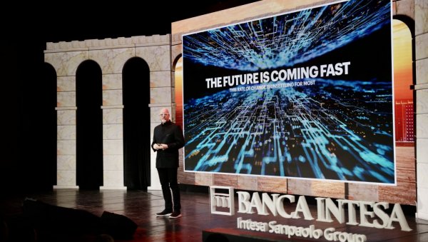 Banca Intesa обележила 20 година пословања Banca Intesa обележила 20 година пословања