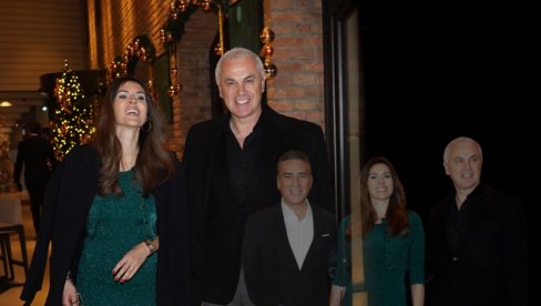 TERZIĆ PRVI PUT SA ŽENOM U JAVNOSTI: Ko je Milica Marković - bila udata za voditelja, nedavno se porodila i veoma je uspešna TERZIĆ PRVI PUT SA ŽENOM U JAVNOSTI: Ko je Milica Marković - bila udata za voditelja, nedavno se porodila i veoma je uspešna