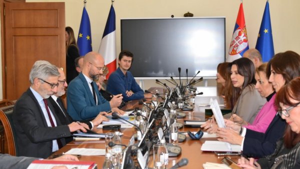 МИНИСТАРКА ВУЈОВИЋ: У наредној години следи интензивирање изградње регионалних центара за управљање отпадом МИНИСТАРКА ВУЈОВИЋ: У наредној години следи интензивирање изградње регионалних центара за управљање отпадом