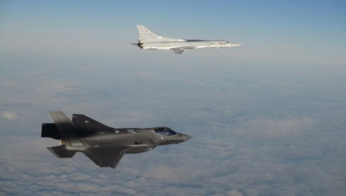 NOVA DRAMA NA NEBU, HITNO SE OGLASIO MINISTAR: F-35 presreli ruske vojne avione naoružane raketama dugog dometa (FOTO) NOVA DRAMA NA NEBU, HITNO SE OGLASIO MINISTAR: F-35 presreli ruske vojne avione naoružane raketama dugog dometa (FOTO)