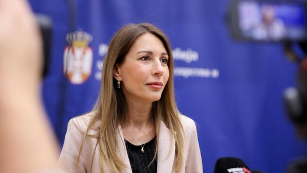 МИНИСТАРКА ЂЕДОВИЋ: Очекујемо и ове седмице додатно смањење цене горива на пумпама МИНИСТАРКА ЂЕДОВИЋ: Очекујемо и ове седмице додатно смањење цене горива на пумпама