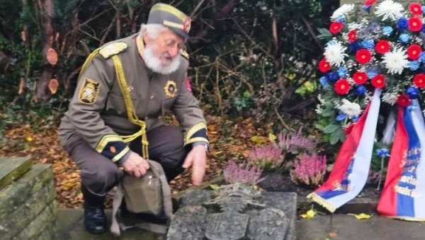 СТРАДАЛИХ ГЕНЕРАЛА КАО НА ЗЕЈТИНЛИКУ: Годишњица савезничког бомбардовања логора у Оснабрику и погибије Југословенских официра СТРАДАЛИХ ГЕНЕРАЛА КАО НА ЗЕЈТИНЛИКУ: Годишњица савезничког бомбардовања логора у Оснабрику и погибије Југословенских официра