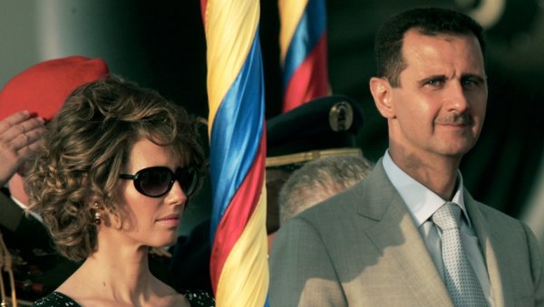 НОВИ УДАРАЦ ЗА АСАДА: Медији – Супруга наводно поднела захтев за развод НОВИ УДАРАЦ ЗА АСАДА: Медији – Супруга наводно поднела захтев за развод