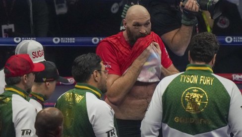 OSTAJE BEZ SKORO POLA ZARADE OD SPEKTAKLA! Ovoliko su dobili novca Usik i Fjuri posle antologijskog meča za titulu svetskog šampiona u boksu OSTAJE BEZ SKORO POLA ZARADE OD SPEKTAKLA! Ovoliko su dobili novca Usik i Fjuri posle antologijskog meča za titulu svetskog šampiona u boksu
