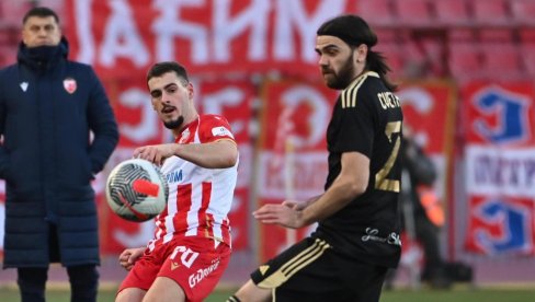 LUDI MEČ NA MARAKANI! Čukarički dvaput vodio - i baš naljutio Zvezdu! (VIDEO) LUDI MEČ NA MARAKANI! Čukarički dvaput vodio - i baš naljutio Zvezdu! (VIDEO)