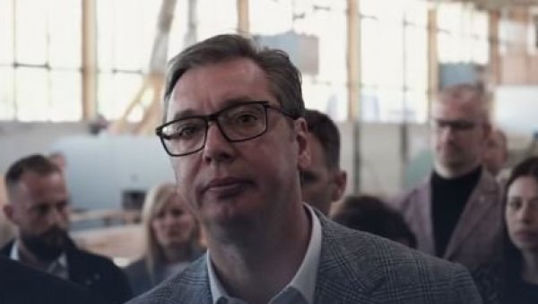 ВИ СТЕ ТО УРАДИЛИ, НАРОДЕ Вучић: Србија је попут феникса из пепела почела да се диже (ВИДЕО) ВИ СТЕ ТО УРАДИЛИ, НАРОДЕ Вучић: Србија је попут феникса из пепела почела да се диже (ВИДЕО)