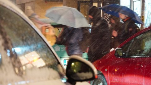 SPREMITE SE NA VREME: Od ovog datuma će Beograd biti zajevan, a vozačima prete kazne ako nemaju ovo u autu