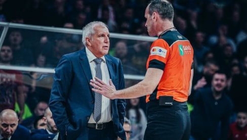 ŠTA MU BI? Željko Obradović pokazao srednji prst dok je pričao o sudijama (VIDEO) ŠTA MU BI? Željko Obradović pokazao srednji prst dok je pričao o sudijama (VIDEO)