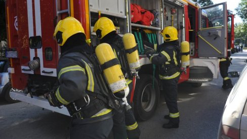 POZIV ZA PLEMENITE I HRABRE: Pet radnih mesta za nove vatrogasce u Kraljevu i Vrnjačkoj Banji POZIV ZA PLEMENITE I HRABRE: Pet radnih mesta za nove vatrogasce u Kraljevu i Vrnjačkoj Banji