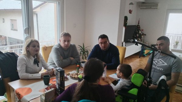 ВУКАН ДОЧЕКАО И ПОСЕТЕ ЛОГОПЕДА: Трогодишњаку из Врања који је примио најскупљи лек на свету знатно олакшано лечење ВУКАН ДОЧЕКАО И ПОСЕТЕ ЛОГОПЕДА: Трогодишњаку из Врања који је примио најскупљи лек на свету знатно олакшано лечење