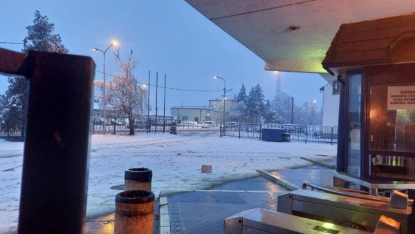 ДОГОВОР ЛАСТЕ И ВЛАДЕ: Неће бити раскида уговора, Секретаријат за превоз и приватник посредством Владе остају партнери ДОГОВОР ЛАСТЕ И ВЛАДЕ: Неће бити раскида уговора, Секретаријат за превоз и приватник посредством Владе остају партнери
