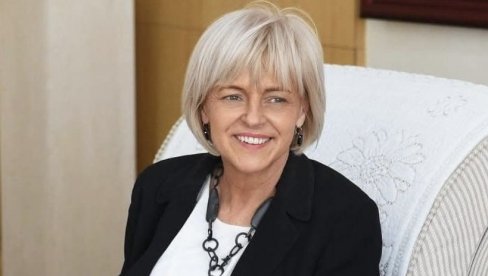 PREMINULA IVANA DEDIĆ: Pozorište Boško Buha oprostilo se od svog dugogodišnjeg člana PREMINULA IVANA DEDIĆ: Pozorište Boško Buha oprostilo se od svog dugogodišnjeg člana