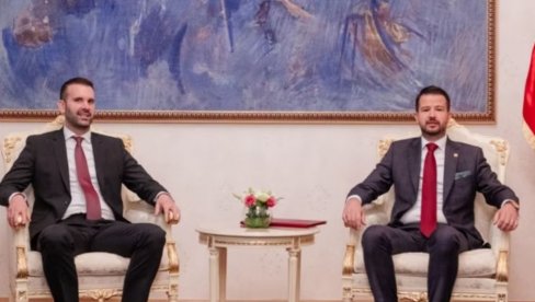 U IGRI SA JAKOVOM - REMI: Posle burnog reagovanja javnosti na Milatovićevu ruku pruženu DPS, novi zaokret U IGRI SA JAKOVOM - REMI: Posle burnog reagovanja javnosti na Milatovićevu ruku pruženu DPS, novi zaokret