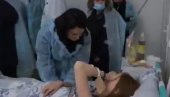 GRCA U SUZAMA: Potresan snimak stjuardese koja je preživela pad aviona (VIDEO) GRCA U SUZAMA: Potresan snimak stjuardese koja je preživela pad aviona (VIDEO)