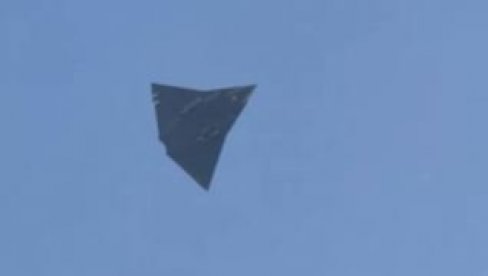 KINA ZAPANJILA AMERIKU NOVIM STELT AVIONOM: Ima neverovatne karakteristike i jedini je takav u svetu (VIDEO) KINA ZAPANJILA AMERIKU NOVIM STELT AVIONOM: Ima neverovatne karakteristike i jedini je takav u svetu (VIDEO)
