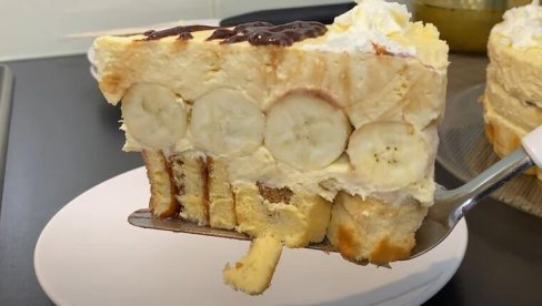 TORTA NEVERNA ŽENA: Slatkiš koji morate da probate (VIDEO) TORTA NEVERNA ŽENA: Slatkiš koji morate da probate (VIDEO)