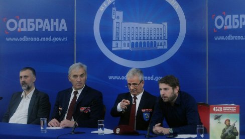 SPOMENIK SRPSKIM MODERNIM VITEZOVIMA: Predstavljena knjiga o 63. padobranskoj brigadi Vojske Srbije SPOMENIK SRPSKIM MODERNIM VITEZOVIMA: Predstavljena knjiga o 63. padobranskoj brigadi Vojske Srbije