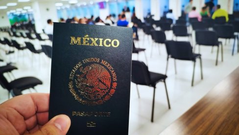 APLIKACIJA ZA UHAPŠENE MIGRANTE U SAD: Meksička vlada predstavila novi plan APLIKACIJA ZA UHAPŠENE MIGRANTE U SAD: Meksička vlada predstavila novi plan
