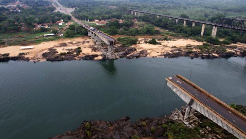 BROJ POGINULIH PORASTAO NA DEVET: Urušio se most u Brazilu BROJ POGINULIH PORASTAO NA DEVET: Urušio se most u Brazilu