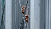 ЗАТВОРЕНИК ЗАПАЛИО ЋЕЛИЈУ У СЛОВЕНАЧКОМ ЗАТВОРУ: Хоспитализован услед тешких повреда ЗАТВОРЕНИК ЗАПАЛИО ЋЕЛИЈУ У СЛОВЕНАЧКОМ ЗАТВОРУ: Хоспитализован услед тешких повреда
