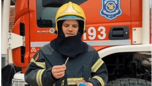VELIKO UPOZORNJE MUPA: Mislite na bezbednost - Izbegavajte pirotehniku (VIDEO) VELIKO UPOZORNJE MUPA: Mislite na bezbednost - Izbegavajte pirotehniku (VIDEO)