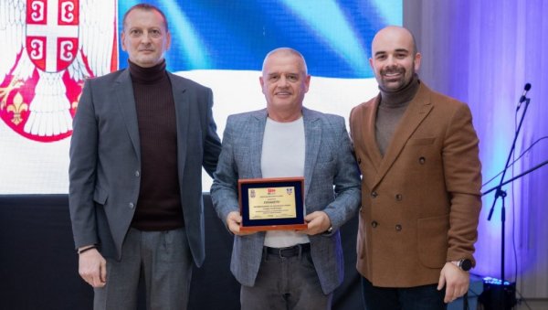 ВУЧИЋ ДОБИО ПОСЕБНО ПРИЗНАЊЕ: Одржана свечана академија београдског карате савеза ВУЧИЋ ДОБИО ПОСЕБНО ПРИЗНАЊЕ: Одржана свечана академија београдског карате савеза