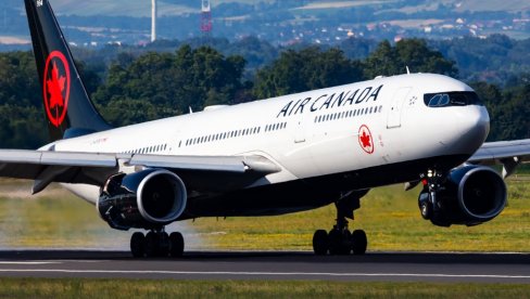 JOŠ TRI AVIONSKE NESREĆE: Deo putničkog aviona se zapalio u Kanadi - Pilot poginuo u Australiji - Prinudno sletanje u Norveškoj JOŠ TRI AVIONSKE NESREĆE: Deo putničkog aviona se zapalio u Kanadi - Pilot poginuo u Australiji - Prinudno sletanje u Norveškoj