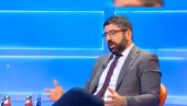 LAZOVIĆ PRIZNAO: Mi smo istakli simbol krvavih dlanova u protestima građana (VIDEO) LAZOVIĆ PRIZNAO: Mi smo istakli simbol krvavih dlanova u protestima građana (VIDEO)