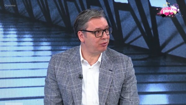 УСКОРО ОЧЕКУЈТЕ ВОЈВОЂАНСКУ ПЛАТФОРМУ Вучић о Мили Пајић, Динку Грухоњићу и Горану Јешићу УСКОРО ОЧЕКУЈТЕ ВОЈВОЂАНСКУ ПЛАТФОРМУ Вучић о Мили Пајић, Динку Грухоњићу и Горану Јешићу