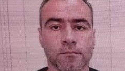 UBIO I SVOJE RODITELJE: Ovo je masovni ubica sa Cetinja - izrešetao masu ljudi, među kojima je dvoje dece UBIO I SVOJE RODITELJE: Ovo je masovni ubica sa Cetinja - izrešetao masu ljudi, među kojima je dvoje dece