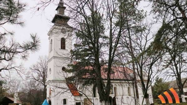 НАЈРАДОСНИЈЕМ ПРАЗНИКУ У СУСРЕТ: У Сечњу и Јаши Томићу се увелико припремају за Бадњи дан и Божић НАЈРАДОСНИЈЕМ ПРАЗНИКУ У СУСРЕТ: У Сечњу и Јаши Томићу се увелико припремају за Бадњи дан и Божић