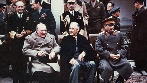 ČETVOROSTRUKI PREDSEDNIK SAD: Pre 80 godina Ruzvelt 4. put izabran za prvog čoveka Sjedinjenih Američkih Država ČETVOROSTRUKI PREDSEDNIK SAD: Pre 80 godina Ruzvelt 4. put izabran za prvog čoveka Sjedinjenih Američkih Država