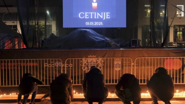 ЗАШТО БАШ НА ЦЕТИЊУ ОПЕТ МАСОВНО УБИСТВО? Где ћеш мајко, немој ме остављати овде, не могу да издржим ЗАШТО БАШ НА ЦЕТИЊУ ОПЕТ МАСОВНО УБИСТВО? Где ћеш мајко, немој ме остављати овде, не могу да издржим