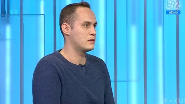 СТУДЕНТ БАБИЋ: Нико нема право да блокира улаз на факултете, пленум нема извршну моћ (ВИДЕО) СТУДЕНТ БАБИЋ: Нико нема право да блокира улаз на факултете, пленум нема извршну моћ (ВИДЕО)