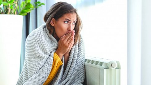 ZAŠTO JE ŽENAMA HLADNIJE NEGO MUŠKARCIMA: Naučnici dali objašnjenje, iznenadiće vas ZAŠTO JE ŽENAMA HLADNIJE NEGO MUŠKARCIMA: Naučnici dali objašnjenje, iznenadiće vas