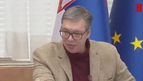 DEO TIH LJUDI SU POLITIČKI OBOJENI Predsednik Vučić o prosvetnim radnicima: Ispunili smo im sve zahteve DEO TIH LJUDI SU POLITIČKI OBOJENI Predsednik Vučić o prosvetnim radnicima: Ispunili smo im sve zahteve