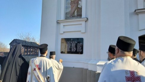 PARASTOS NEVINIM ŽRTVAMA: Osamdesettreća godišnjica pogroma u južnoj Bačkoj obeležena kod Titela PARASTOS NEVINIM ŽRTVAMA: Osamdesettreća godišnjica pogroma u južnoj Bačkoj obeležena kod Titela