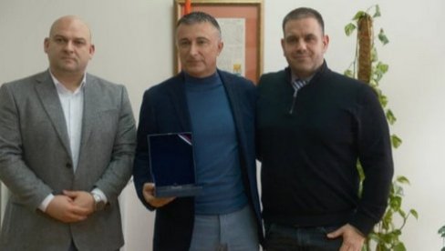 PRIZNANJE ZA NAJBOLJEG: GO Čukarica podelila nagrade PRIZNANJE ZA NAJBOLJEG: GO Čukarica podelila nagrade